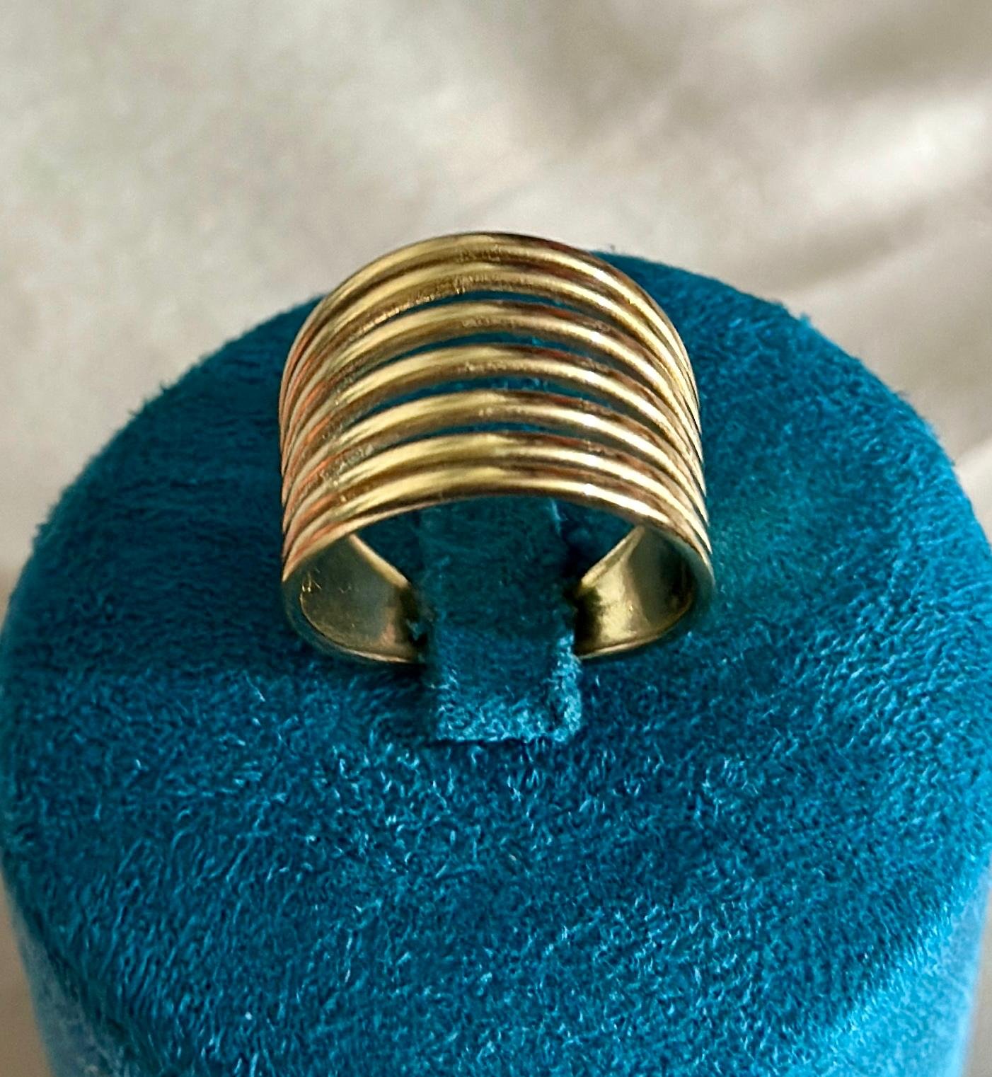 Golden Harmony Band Ring