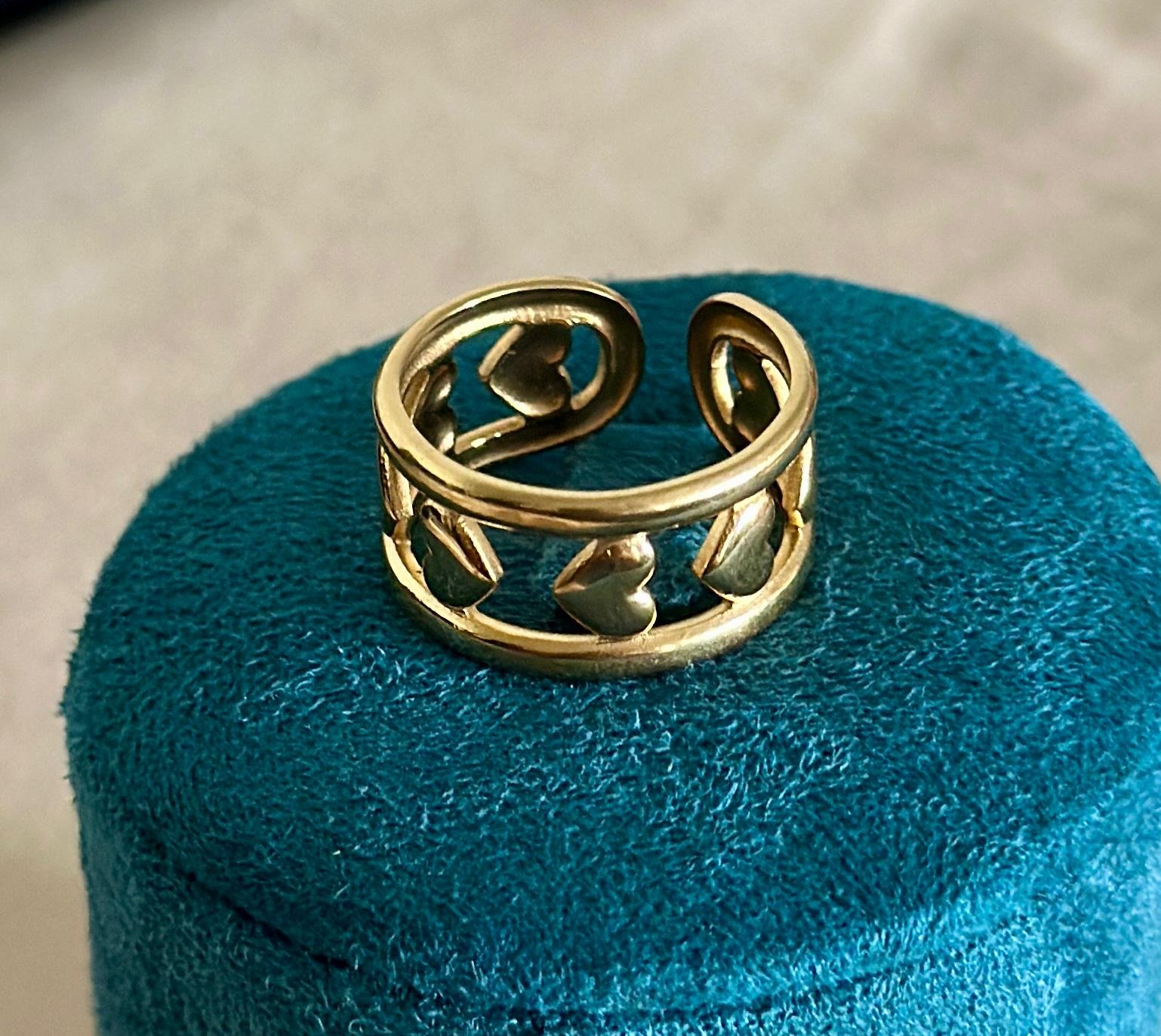 Golden Heart Breeze Ring - Image 2