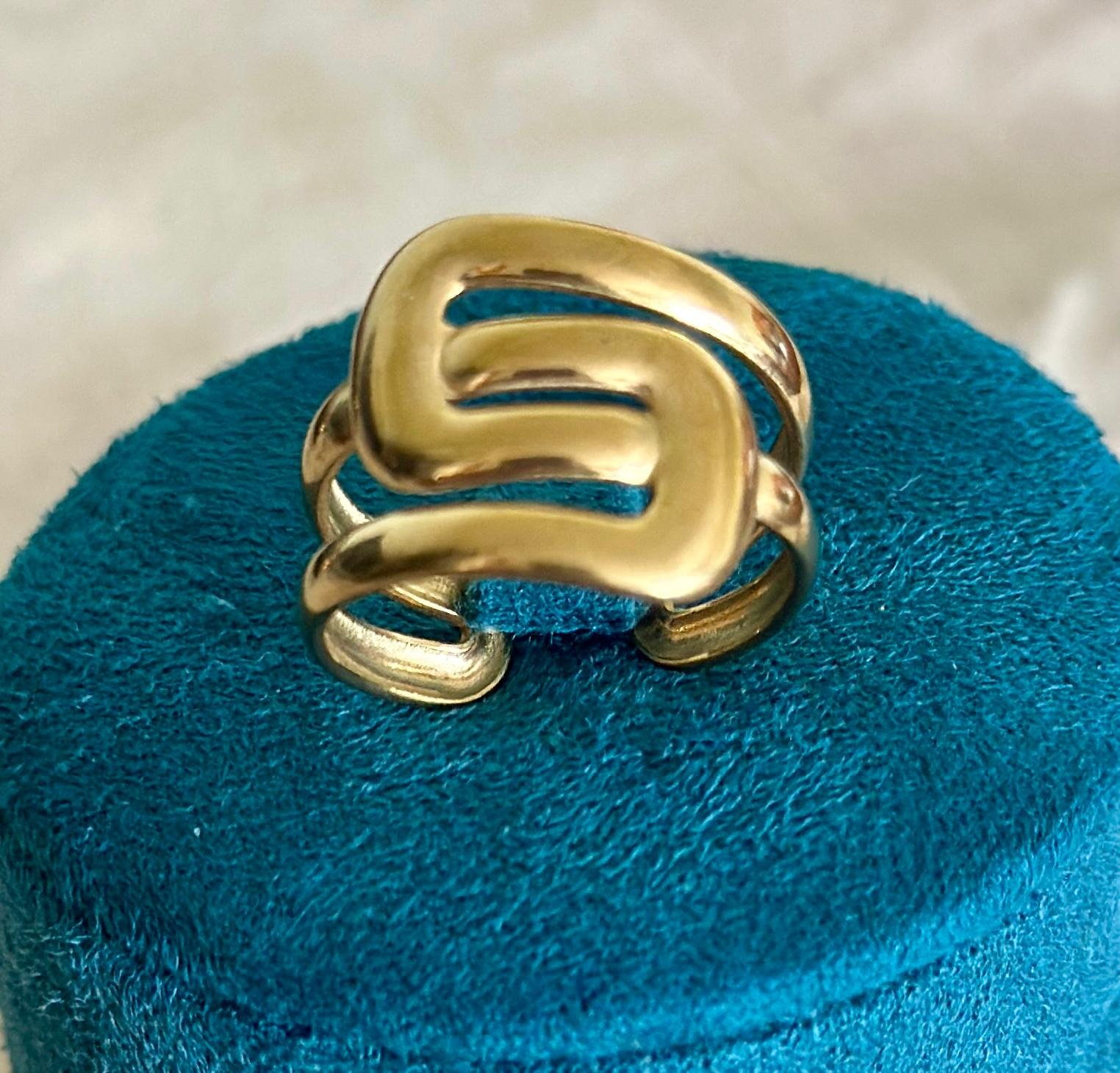 Golden Link Ring - Image 2
