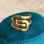 Golden Link Ring