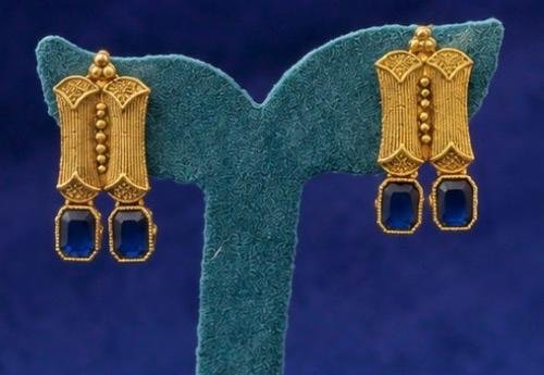 Royal Sapphire Heritage Jewelry Set - Image 3