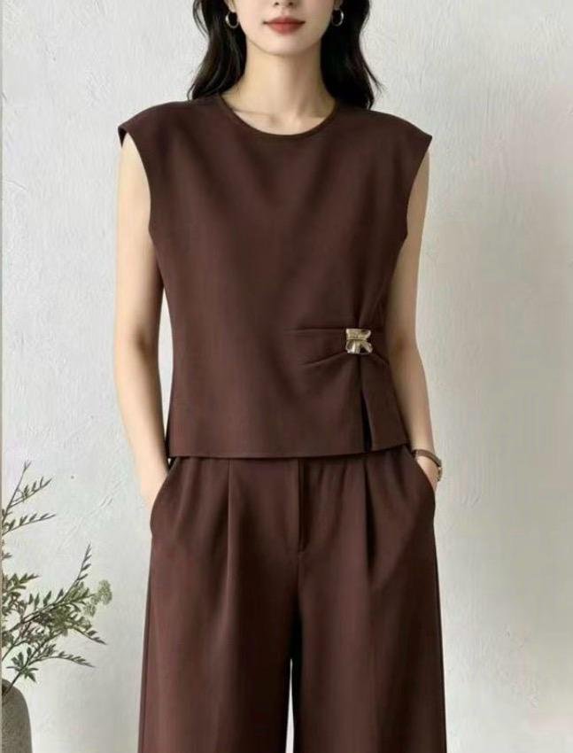 Women's Minimalist Two-Piece Co-Ord Set - Image 2