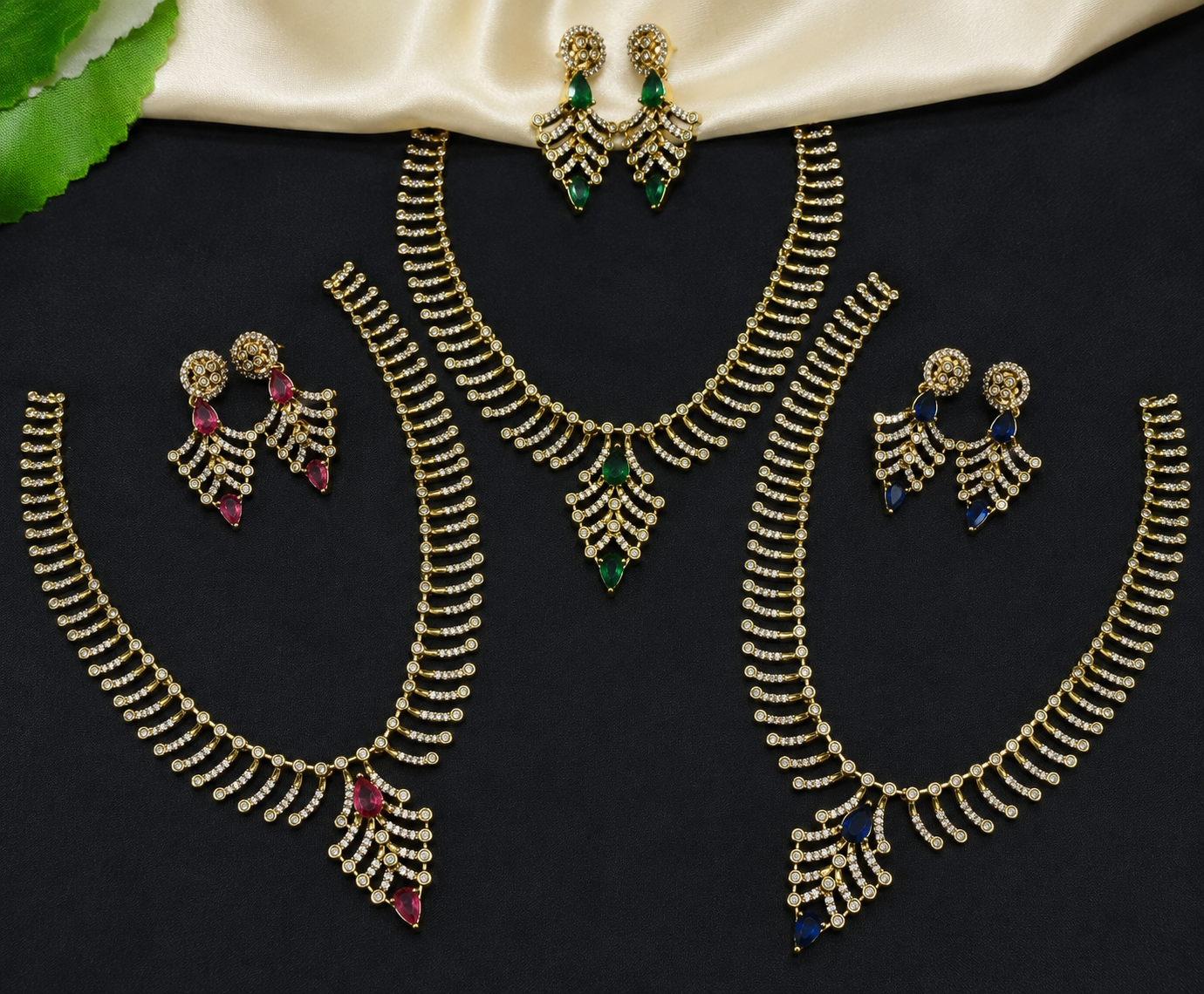 Antique Gold Leaf AD Necklace Set
