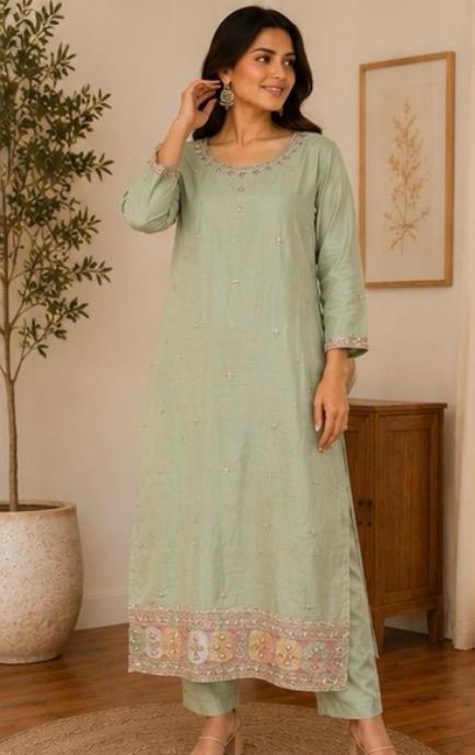 Elara Embellished Straight Kurta Set - Image 4
