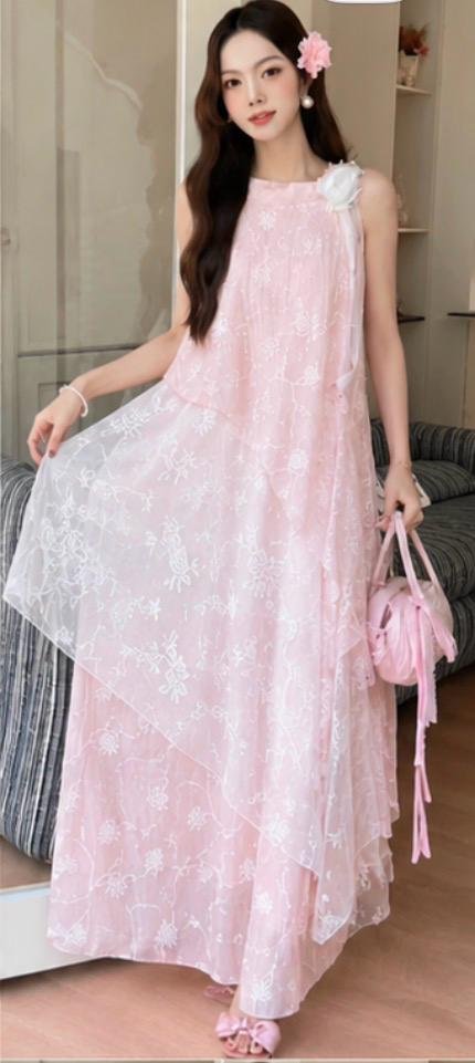 Elegant Floral Embroidered Layered Maxi Dress - Image 2