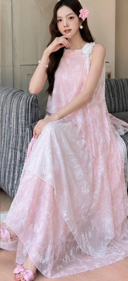Elegant Floral Embroidered Layered Maxi Dress - Image 4