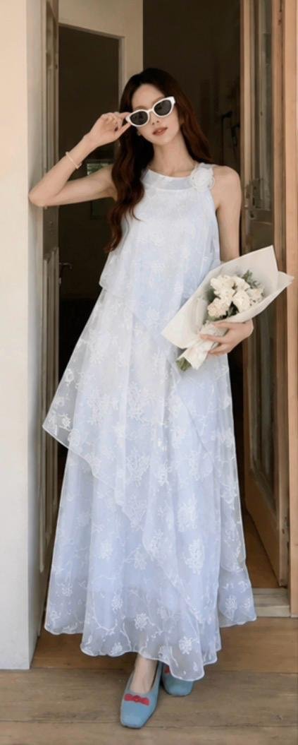 Elegant Floral Embroidered Layered Maxi Dress - Image 10