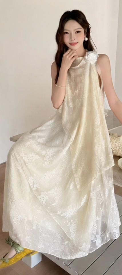 Elegant Floral Embroidered Layered Maxi Dress - Image 5