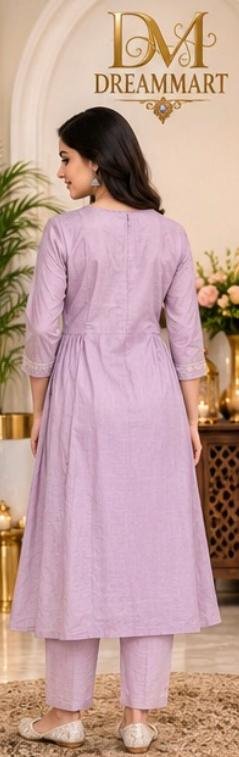 Floral Grace Lavender Kurthi - Image 3