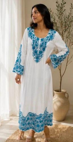Soft Crepe Hand-Embroidered Chikankari Kurta - Image 9
